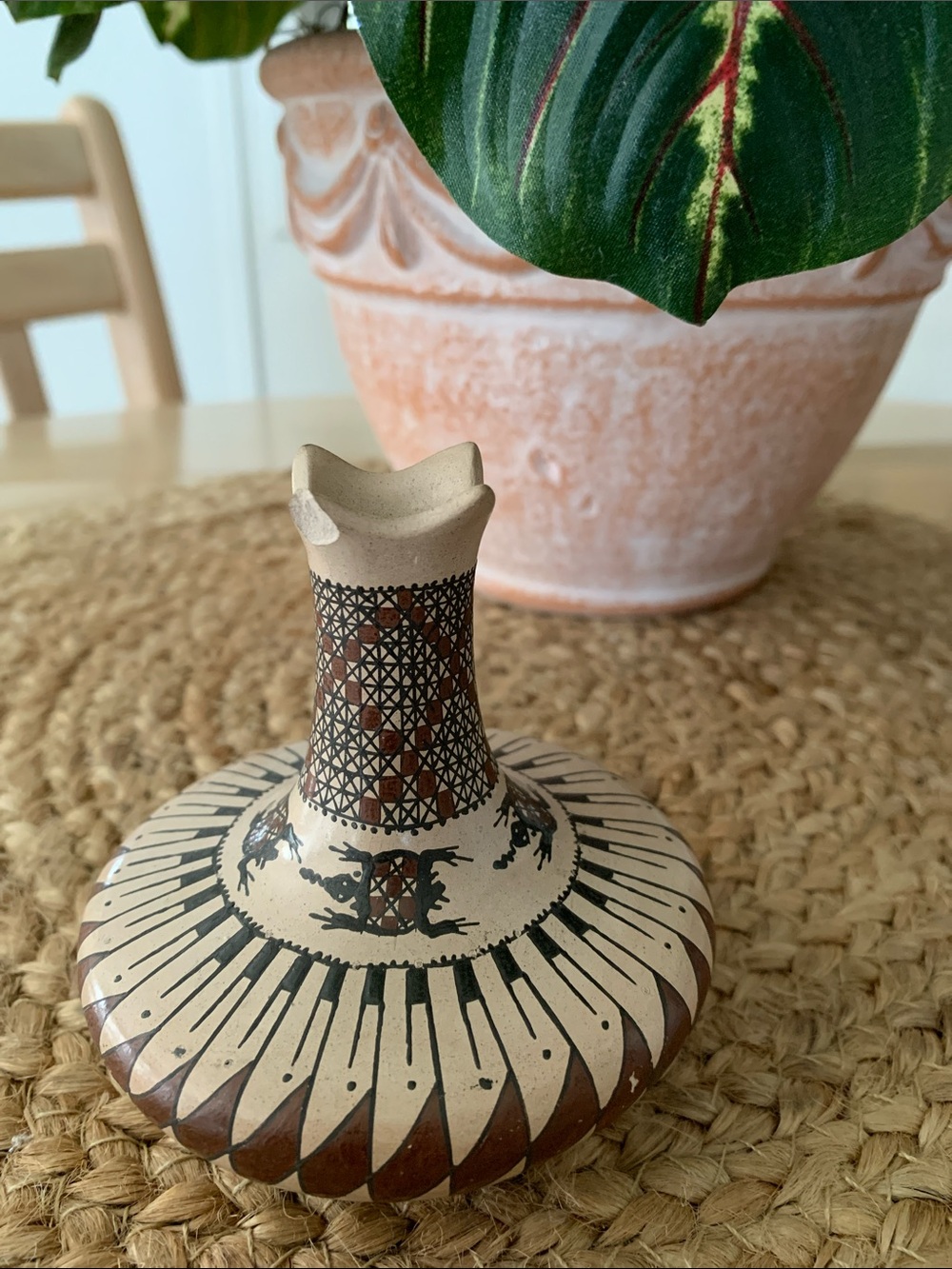 Mata Ortiz Signed Pottery  Vase 3”50” High  X 3.25” Intricate Hand Painted